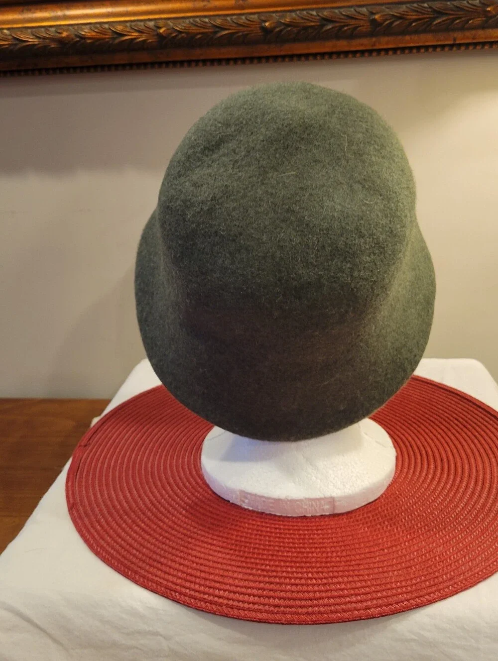 👜NWT~ RACHEL ZOE CLOCHE HAT